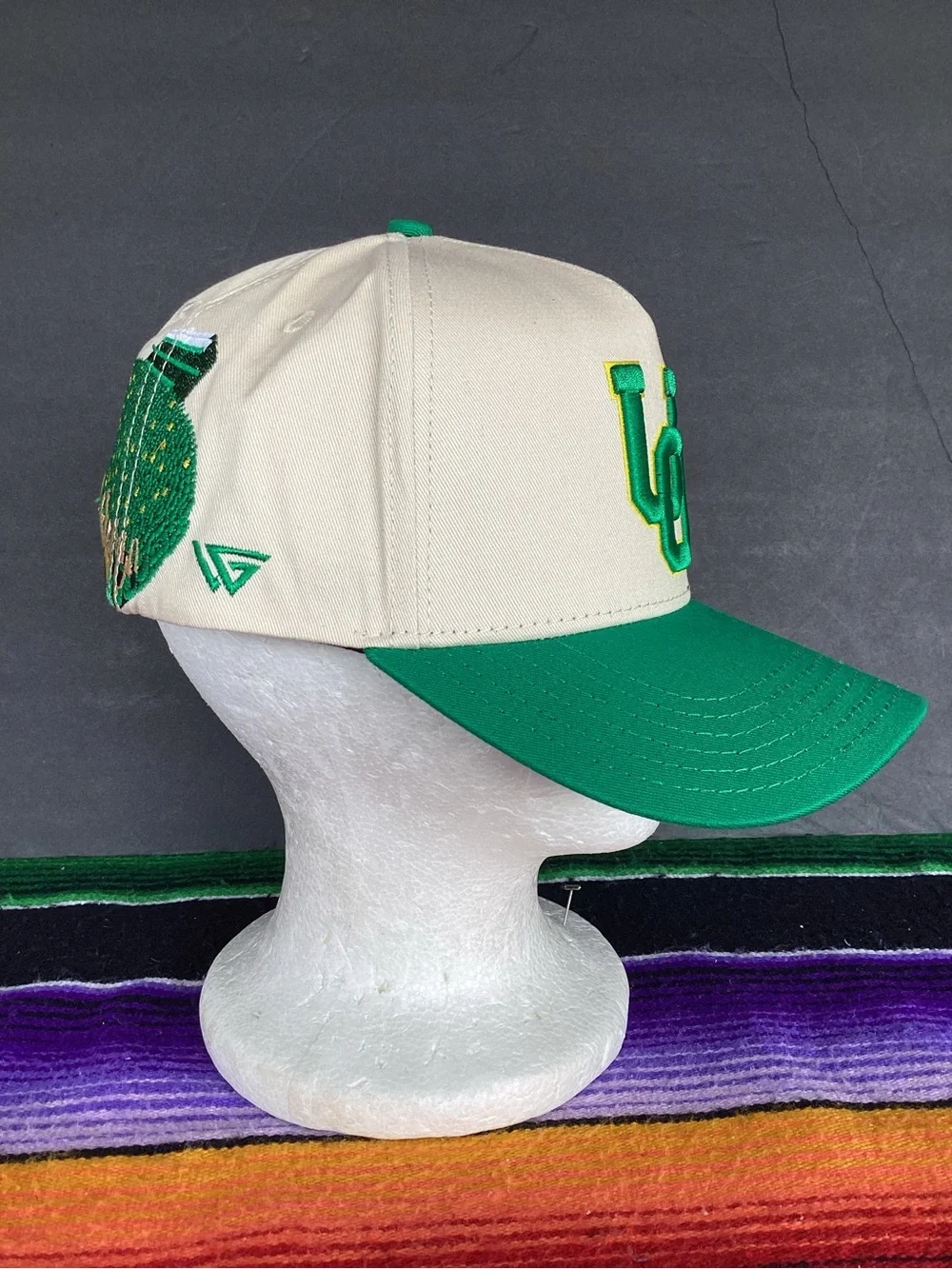 Woodngrail Oregon Ducks Autzen Stadium Stitched SnapBack Hat NWT
